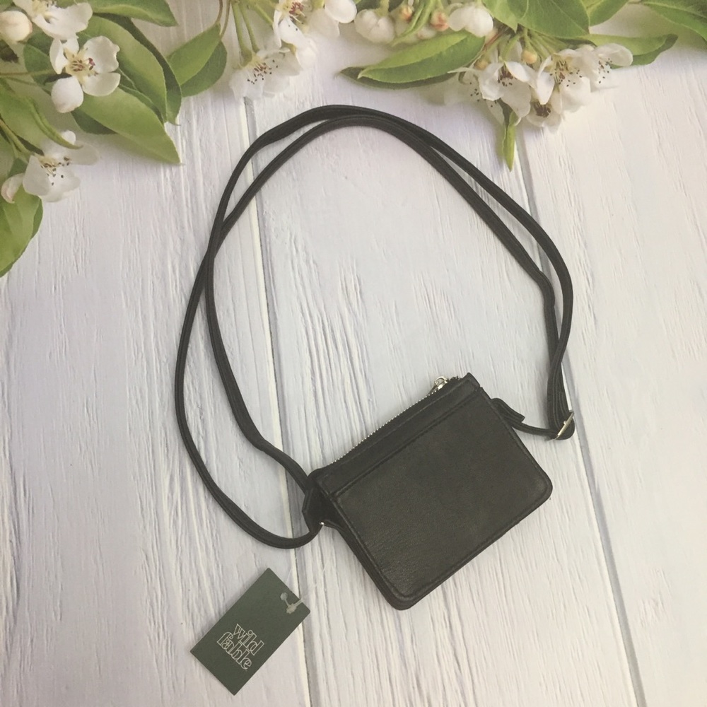 NWT Wild Fable Black Mini Crossbody Bag Wallet - Picture 4 of 9